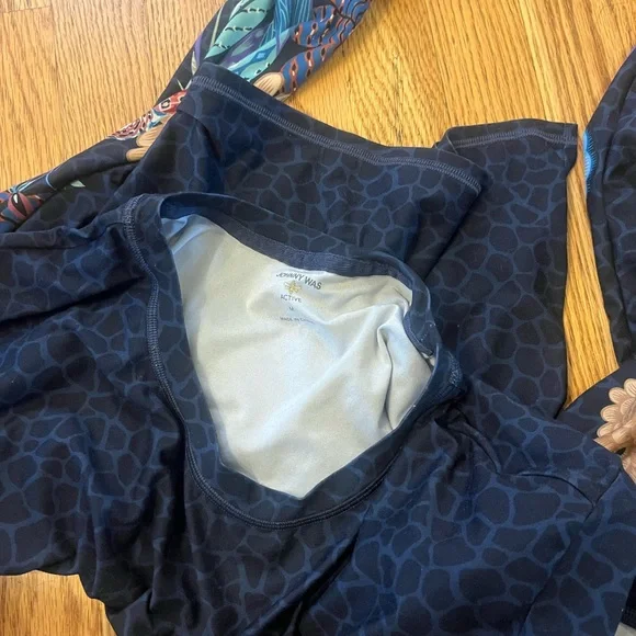 Johnny Was Active Wear Floral Owl Patterned Blue and Multicolor Set - Picture 5 of 8